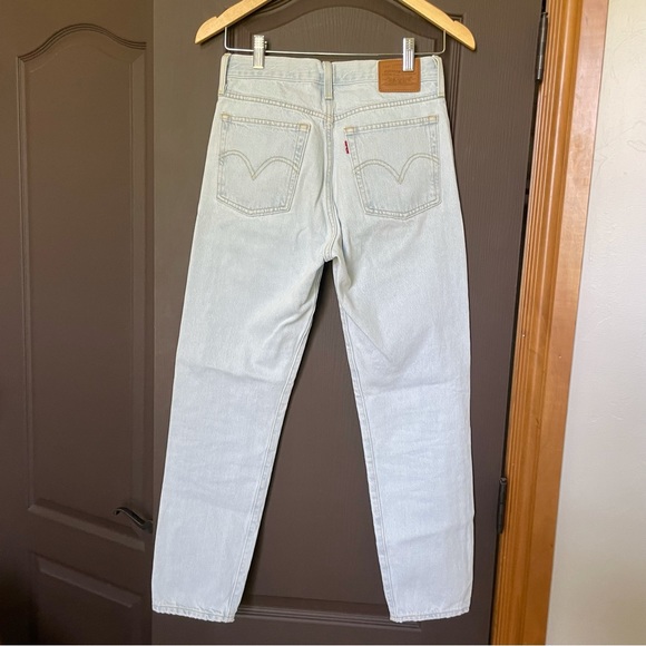 Levi’s Wedgie Jeans - Picture 2 of 8